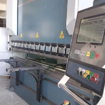 Durma AD-R 30100 Press brake cnc/nc