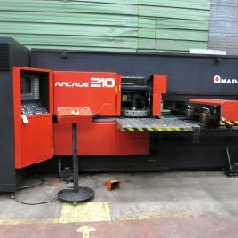 Amada Arcade 210 Высечной станок с ЧПУ