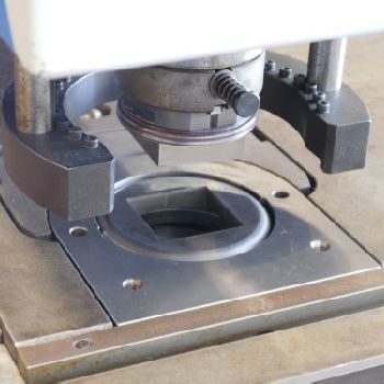 Boschert EL 750 Punching machine