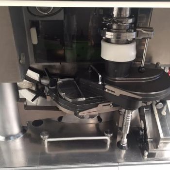 Manesty Rotapress Diamond mk 5 Rotary tablet press