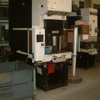 SMG CSZ 100-1000/600 metal press