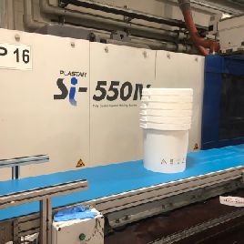 Toyo Si 550 IV Injection moulding machine