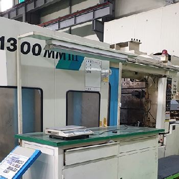 Mitsubishi 1300MM 240 Injection moulding machine