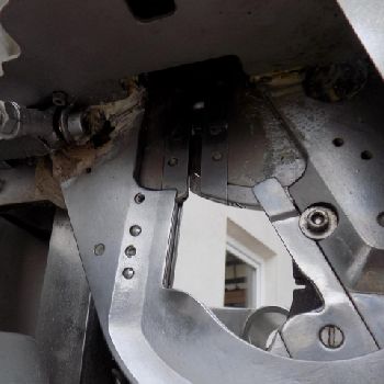 Single semi-automatic clipper | Poly clip SFC7045