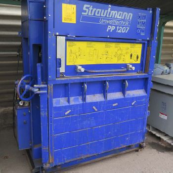 Hydraulic bale press / Strautmann PP 1207