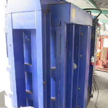 Hydraulic bale press / Strautmann PP 1207