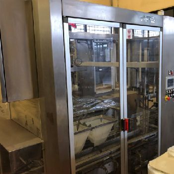 APE Isola HM Box closing machine