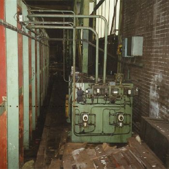 Bakker 1500 T x 12000 Press brake