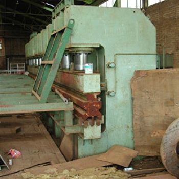 Bakker 1500 T x 12000 Press brake