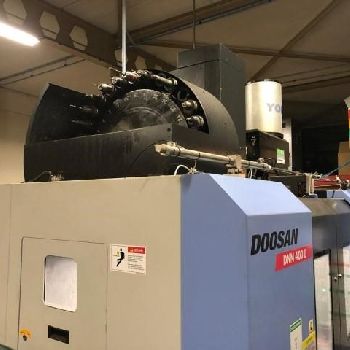 Doosan DNM 400II Machining center - vertical