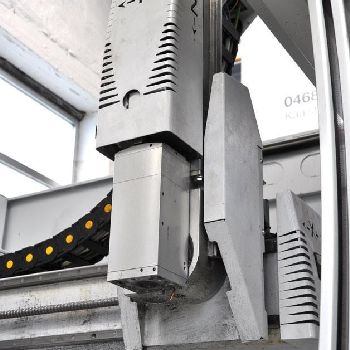 FOM DALI 40 Machining center - vertical