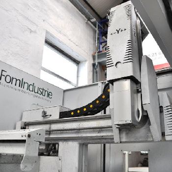 FOM DALI 40 Machining center - vertical