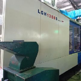 Presse à injecter LS LGH1800S