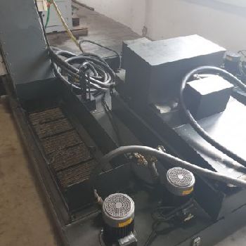 Akira Seiki RMV-700 APC Machining center - vertical
