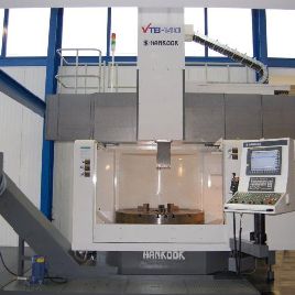 Hankook VTB 140 torno de torrecilla vertical con cnc
