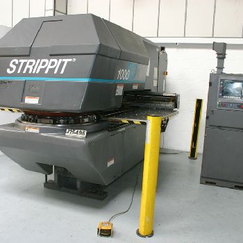 STRIPPIT FC 1000/20 Punching machine / nibbling machine with CNC