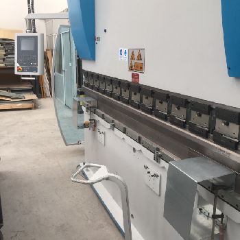 Adira Guimadira PMO-13530PLS Press brake cnc/nc
