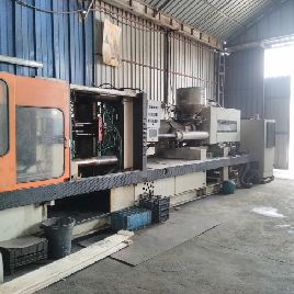 Battenfeld 650 Ton Injection moulding machine