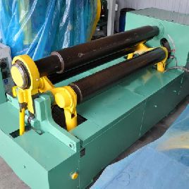 Stankoimport Ib 2222 V4 Plate rolling machine