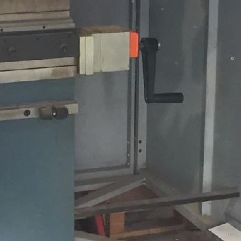 Durma AD-R 30100 Press brake cnc/nc