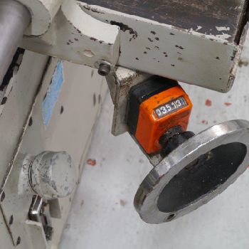 Cosen AH-300H band saw for metal