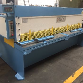 Used F. Riboldi 3050 X 4 MM mechanical shear