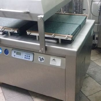 Multivac C 450 Shrink wrap machine