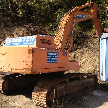 Fiat Hitachi FH 220 Excavator / Bulldozer / Loaders
