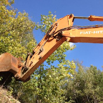 Fiat Hitachi FH 220 Excavator / Bulldozer / Loaders