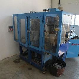 Allgemeine Kunststoffe GB-P50T GB-P50T Kunststoffmaschine