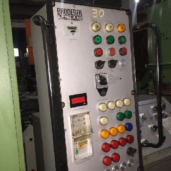 Bruderer DWP-R09-63 Knuckle-joint stamping press