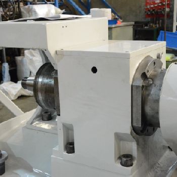 Estarta 322 CNC Cylindrical centreless grinding machine