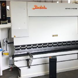 Baykal APHS31200 Prensa plegadora cnc / nc