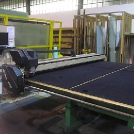 BOTTERO BCMS 352 Cutting table with integrated tilting table and foil cutting option