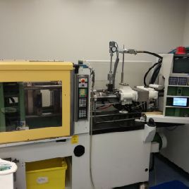 Inyectora de plástico Arburg 270C 300-80 LSR