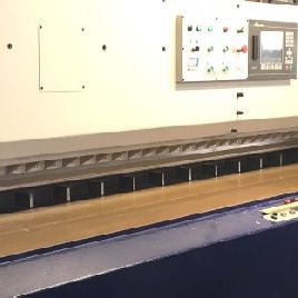 Monguzzi TRM-2L 3800 Guillotine for veneer