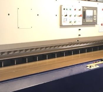 Monguzzi TRM-2L 3800 Guillotine for veneer