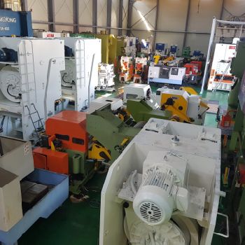 Ssangyong CD-250 metal press