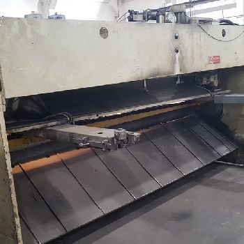 Strojarne Piesok CNTA 3150/6,3A hydraulic shear