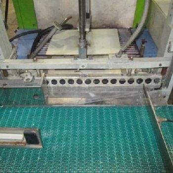 Belca SVA6035 retractable tunnel with its Rochman shrinkwrapper