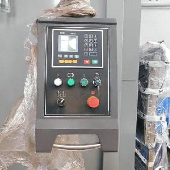 Zenith Machines WC67Y Press brake