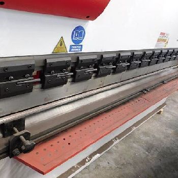 Zenith Machines WC67Y Press brake