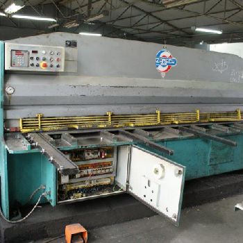 VOLZ Ozamech FGH 630 A hydraulic shear
