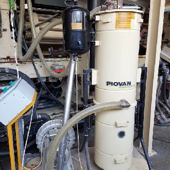 Husky XL300 PET Injection moulding machine