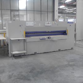 Monguzzi 2600 Guillotine for veneer