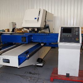 Trumpf TC 2000 Punching machine / nibbling machine with CNC