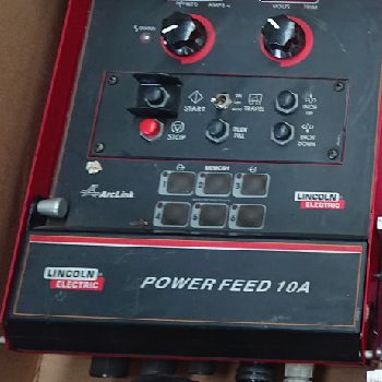 Lincoln 1000 ac/dc Powerwave Power Source