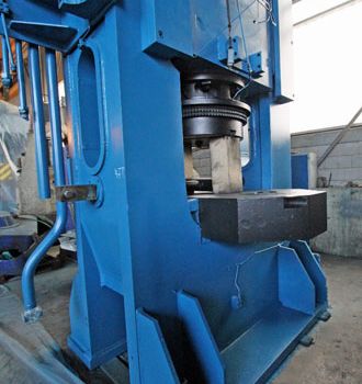 Wagner RStPö 1000 Forging press, 1000 t