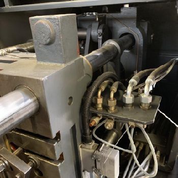 Sandretto Serie 8 430/110 Injection moulding machine