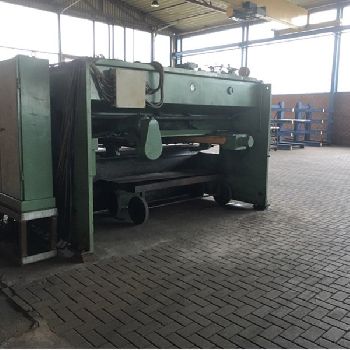 Scharringhausen - HTSS8/3100s hydraulic plate shear